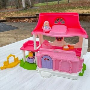 2013 Fisher-Price Little People Happy Sounds Home with Accessories
